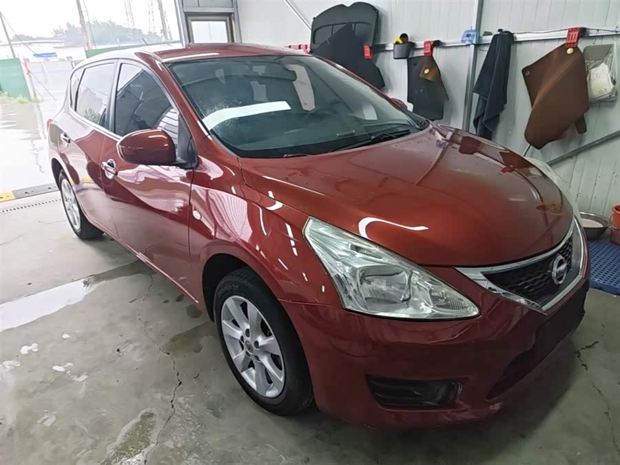 Nissan Tiida 2011