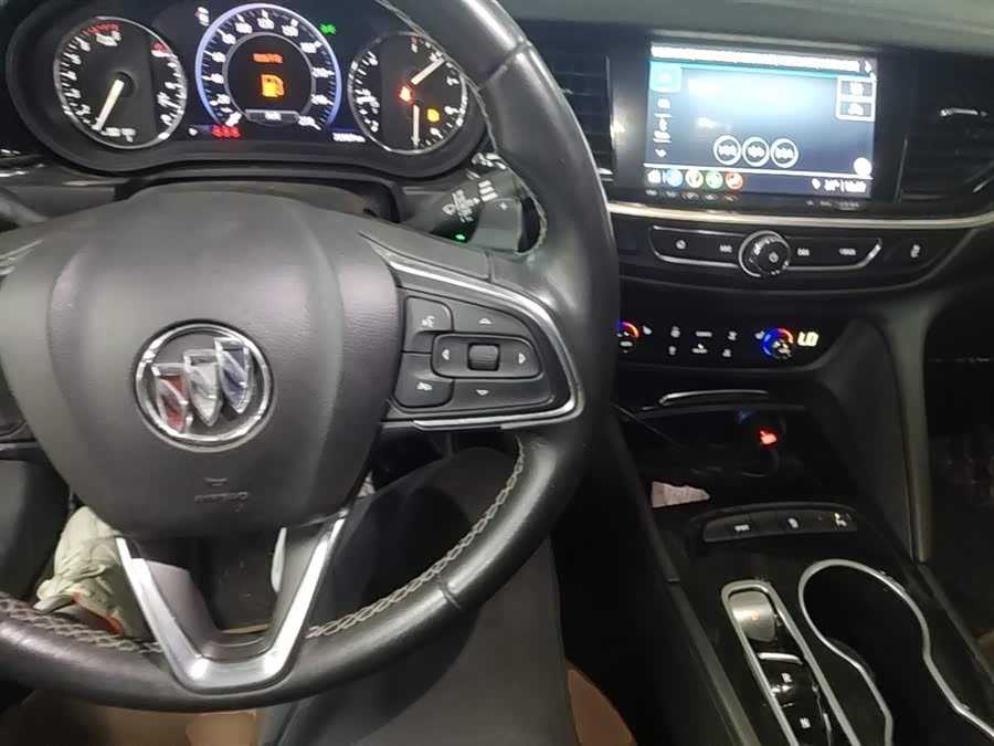 Buick Regal 2020 — фото 10