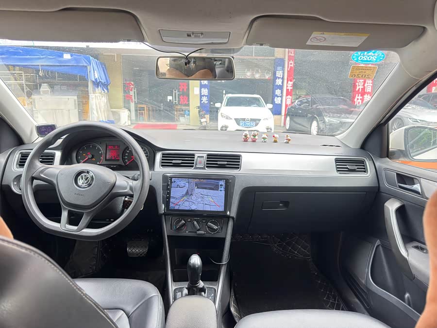 Volkswagen Santana 2015