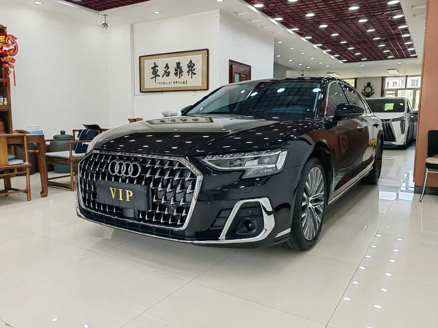 Audi A8 2025