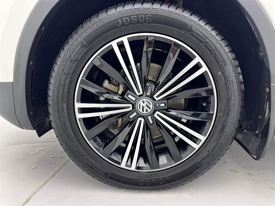Volkswagen Tiguan L 2019 — фото 29