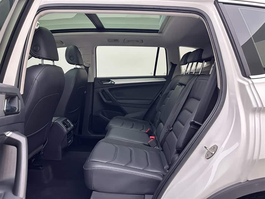 Volkswagen Tiguan L 2019 — фото 19