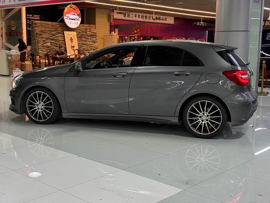 Mercedes-Benz A-Class 2015