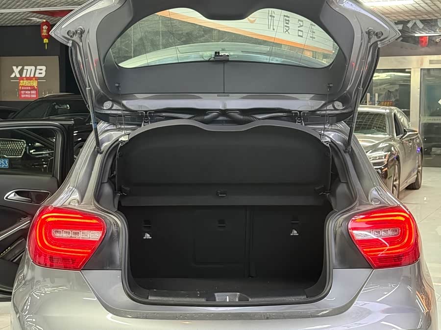 Mercedes-Benz A-Class 2015 — фото 12