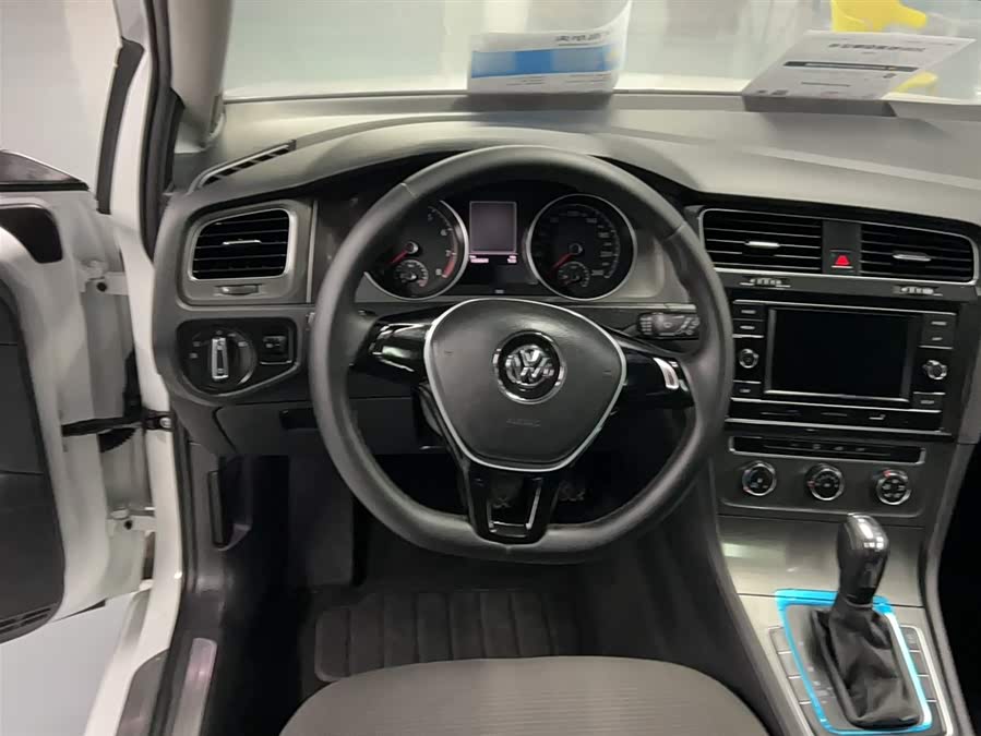 Volkswagen Golf 2015