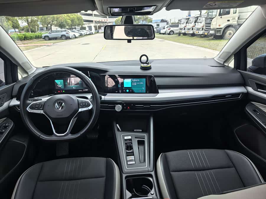 Volkswagen Golf 2021
