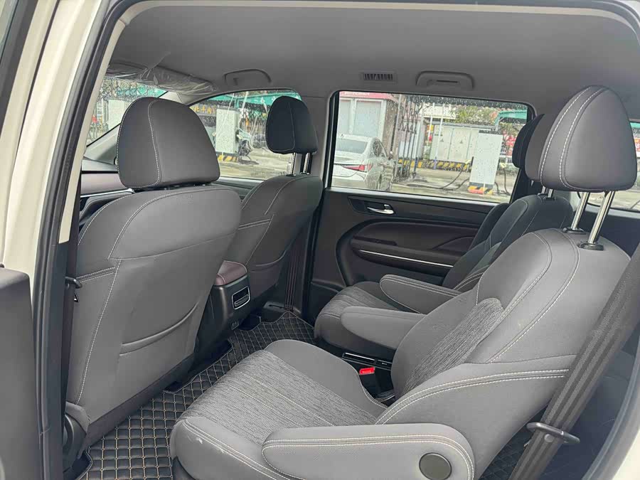 GAC Trumpchi M6 2023