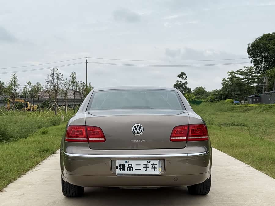 Volkswagen Phaeton 2011