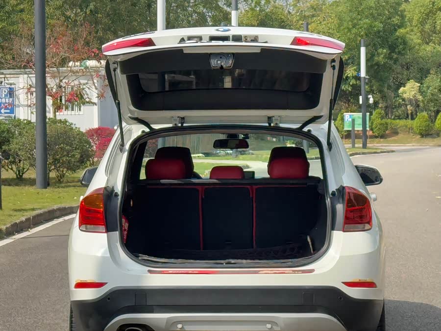 BMW X1 2013 — фото 20