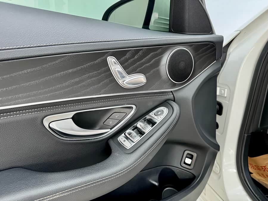 Mercedes-Benz C-Class 2020