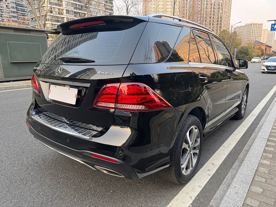 Mercedes-Benz GLE 2017