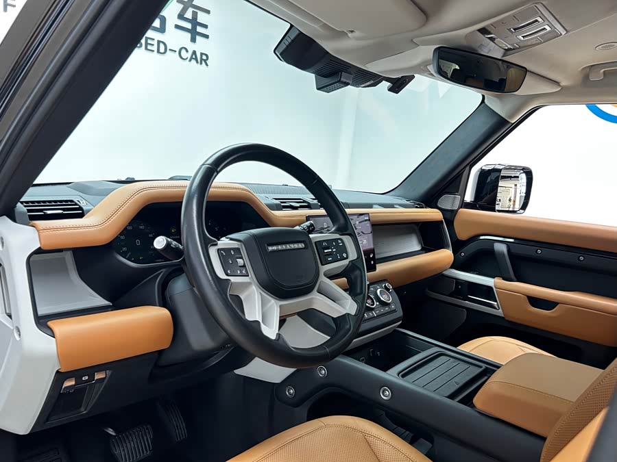 Land Rover Defender 2023 — фото 10