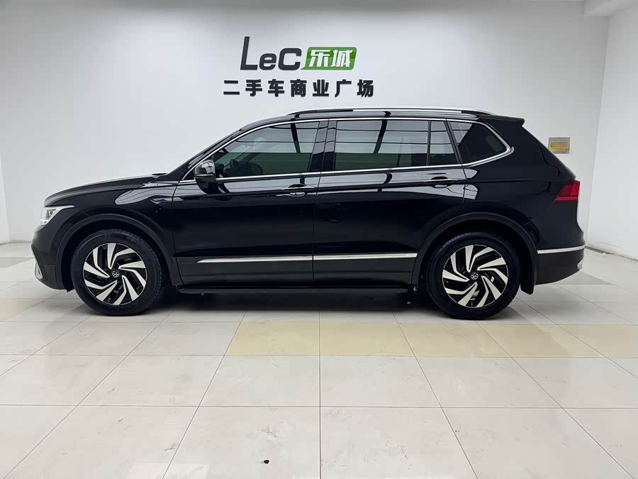 Volkswagen Tiguan L 2024 — фото 10