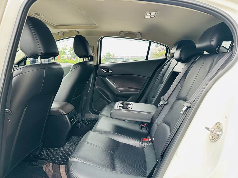 Mazda 3 Angkesela 2017