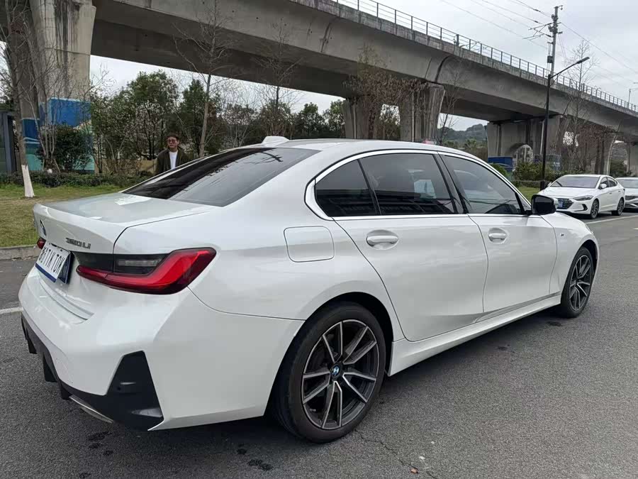 BMW 3 Series 2024 — фото 10