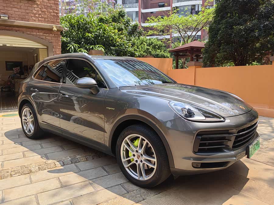 Porsche Cayenne New Energy 2022