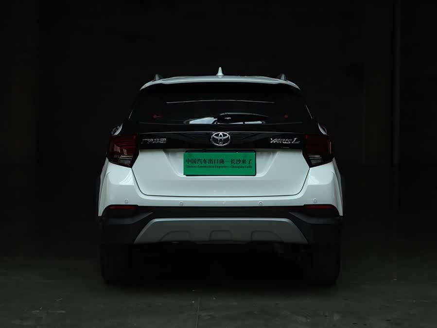 Toyota Yaris L 2022