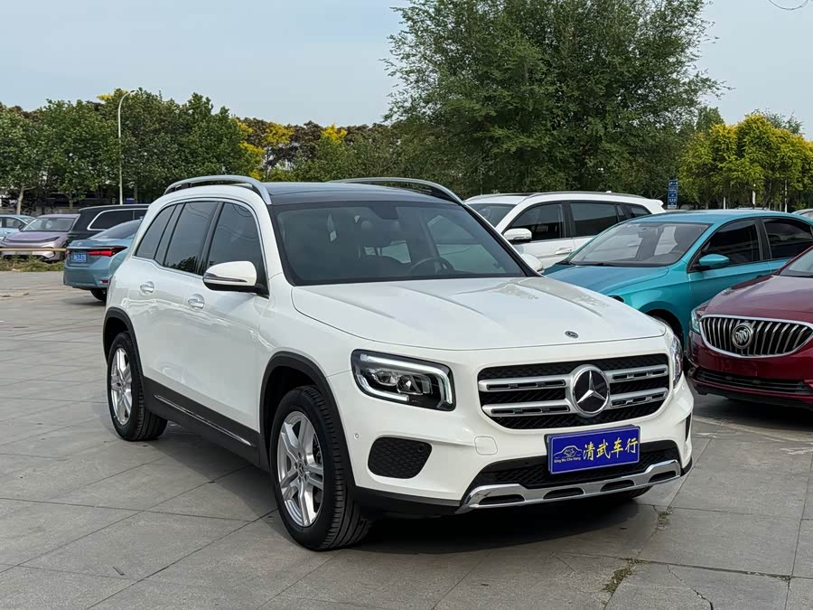 Mercedes-Benz GLB 2021