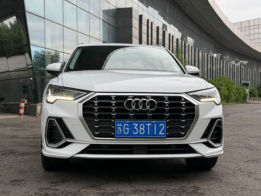 Audi Q3 2022