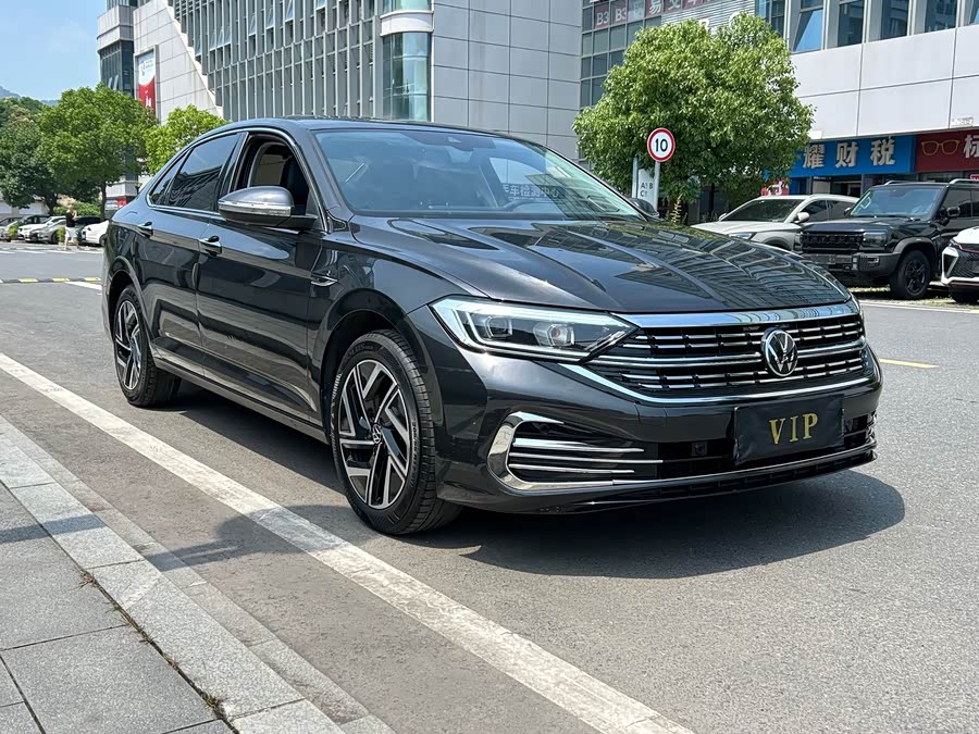 Volkswagen Sagitar 2023