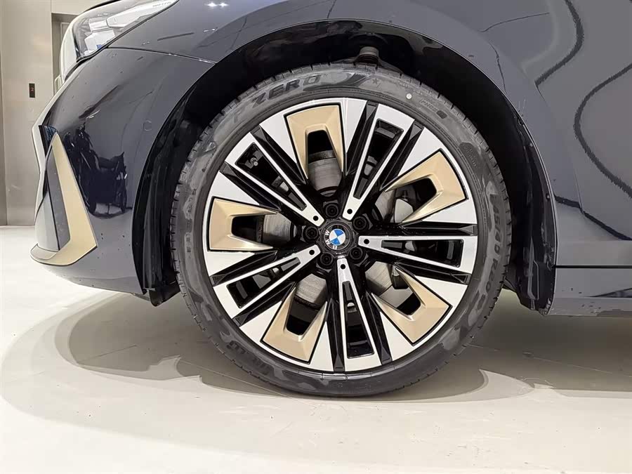 BMW 5 Series 2024