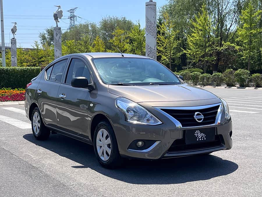 Nissan Sunny 2016