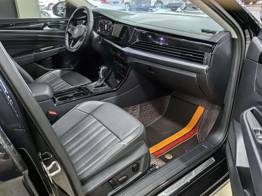 Volkswagen Passat 2022 — фото 11