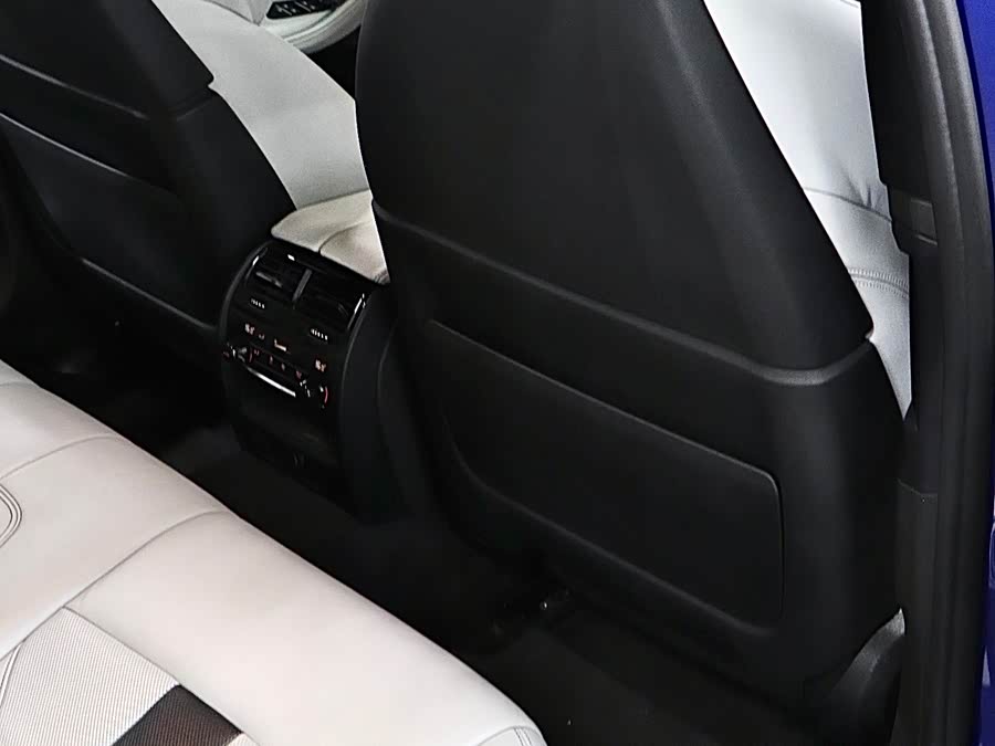BMW M5 2018 — фото 17