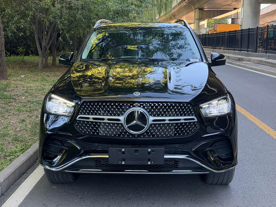 Mercedes-Benz GLE 2025