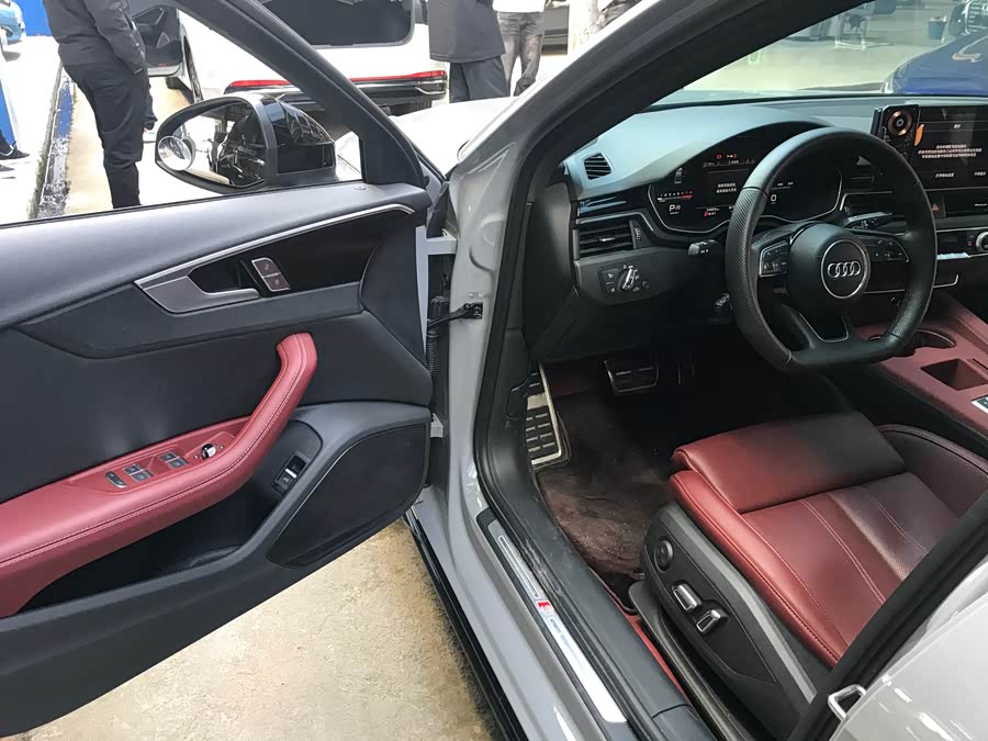 Audi A4L 2024