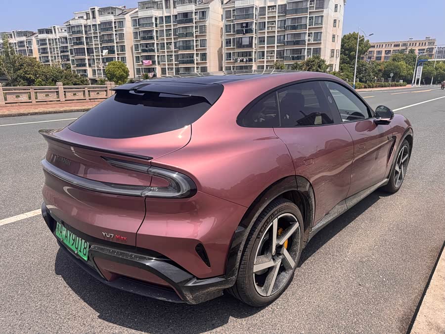 Xiaomi YU7 2025