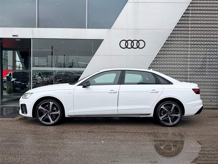 Audi A4L 2025