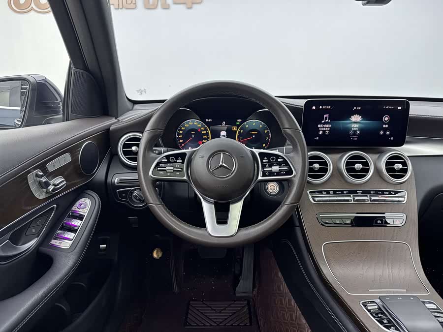Mercedes-Benz GLC 2022 — фото 12