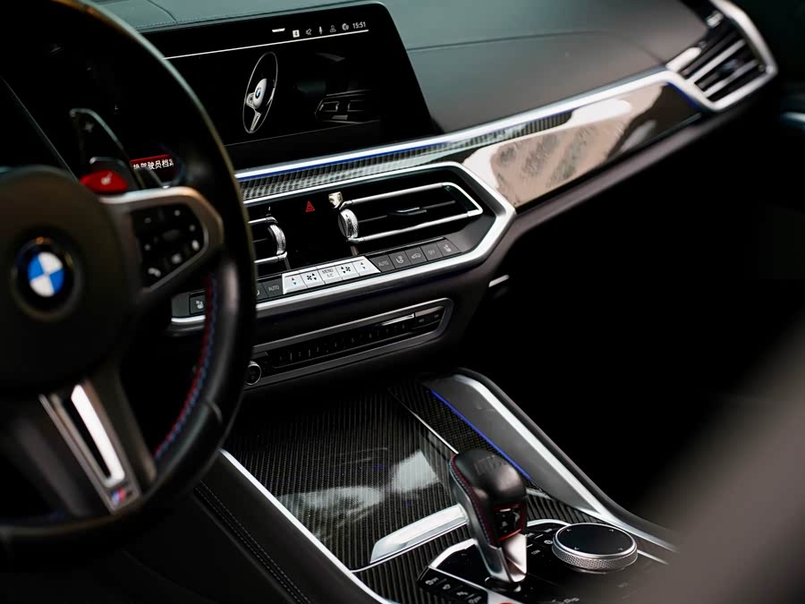 BMW X6 M 2022 — фото 14