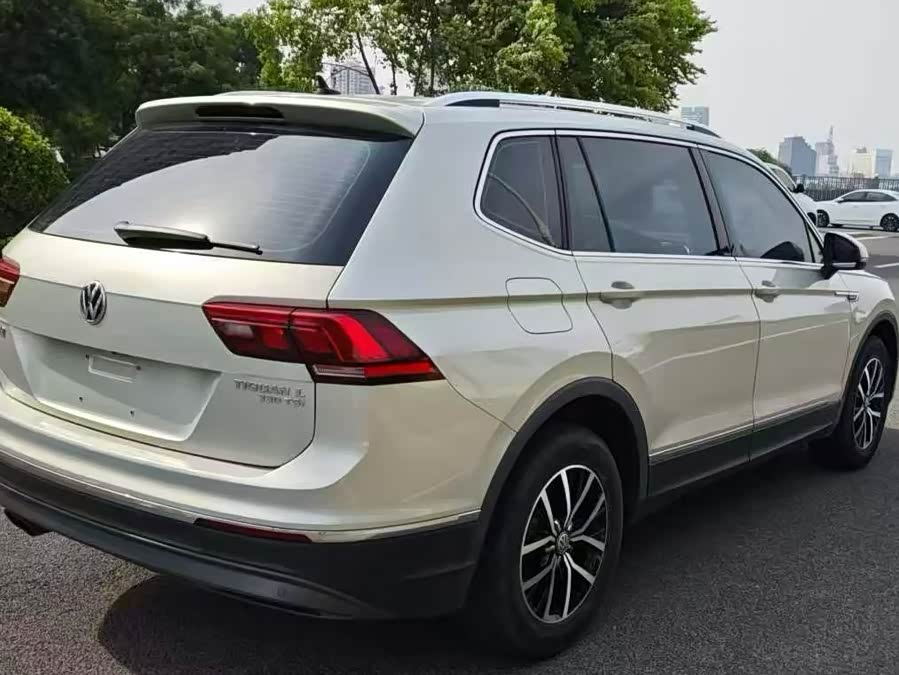 Volkswagen Tiguan L 2018