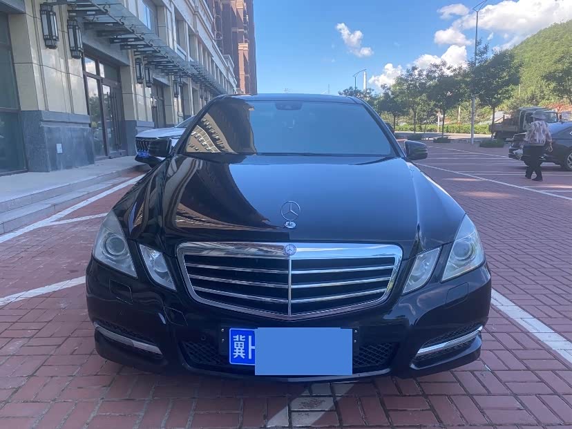 Mercedes-Benz E-Class 2011