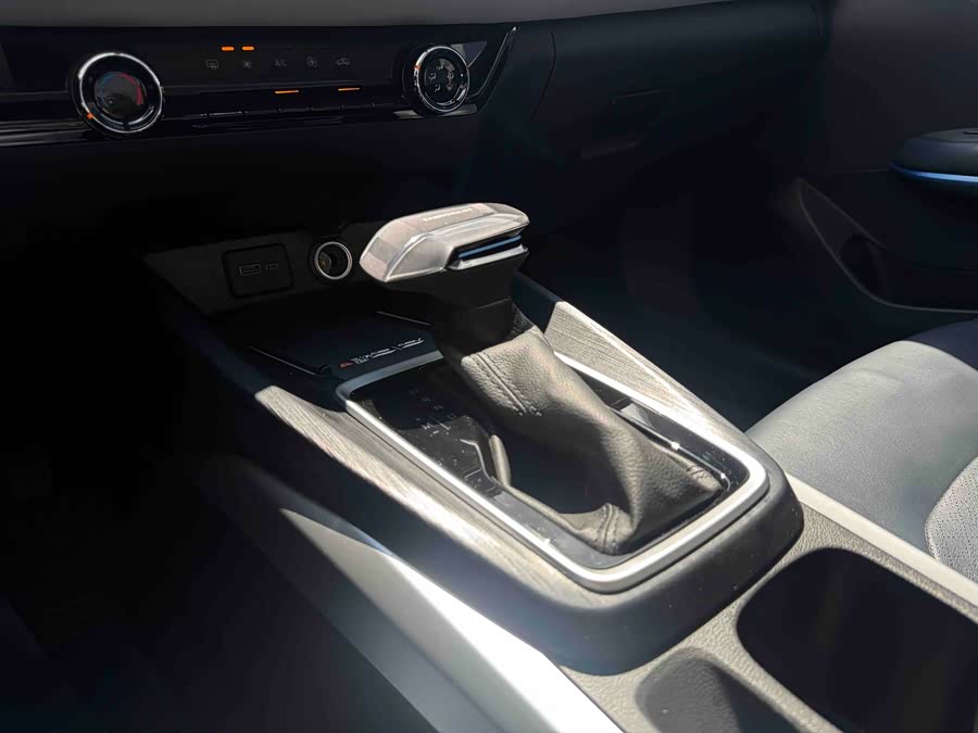 Chevrolet Cruze 2023 — фото 12