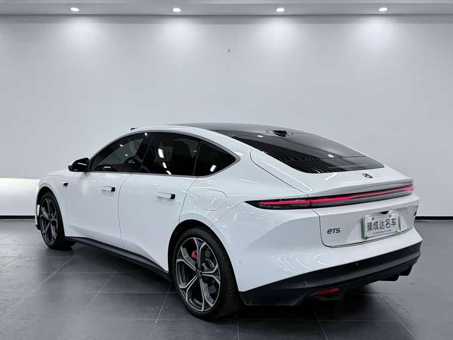 NIO ET5 2024