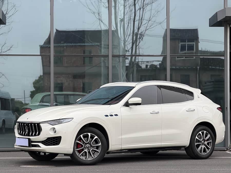 Maserati Levante 2022