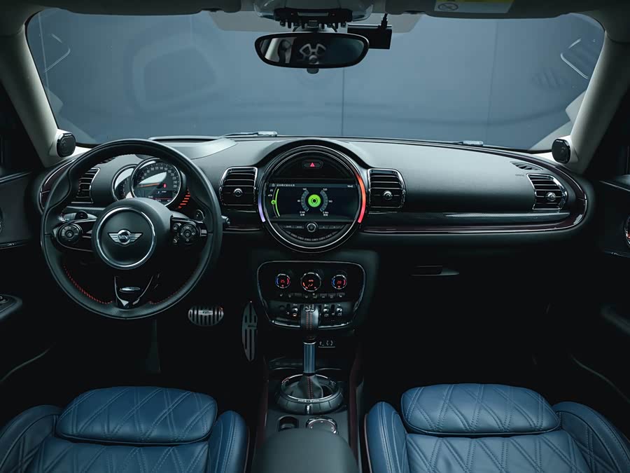 MINI Clubman 2016 — фото 17