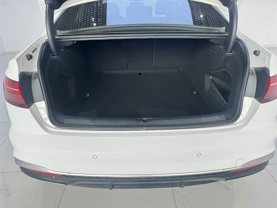Audi A4L 2020