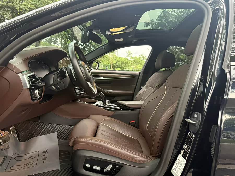 BMW 5 Series 2022
