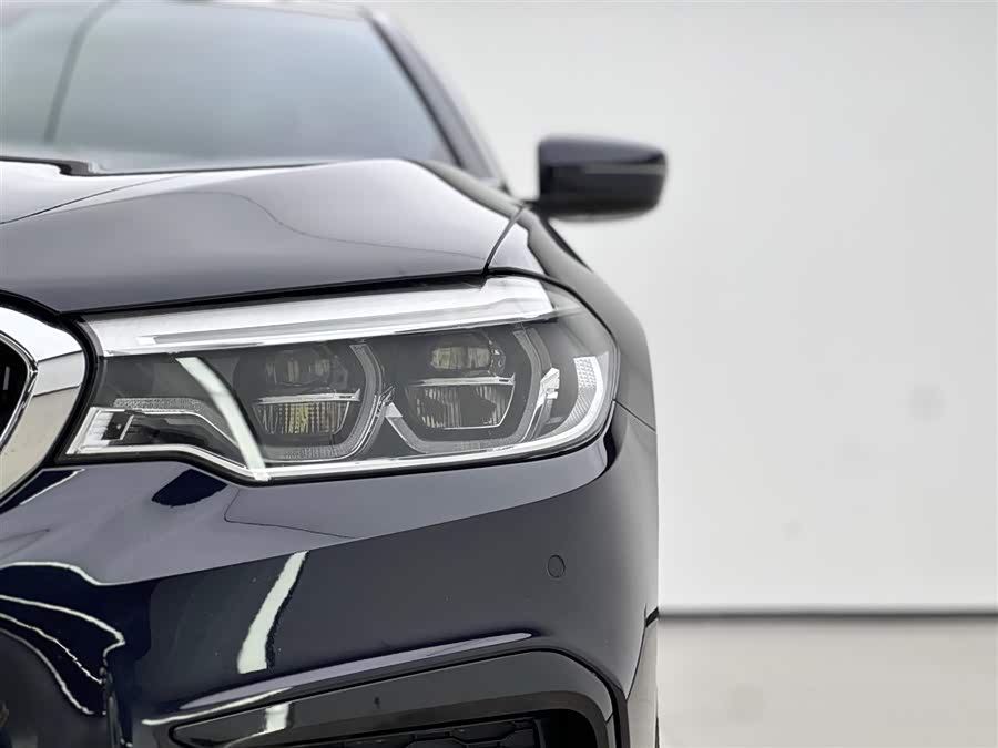 BMW 5 Series 2020 — фото 17