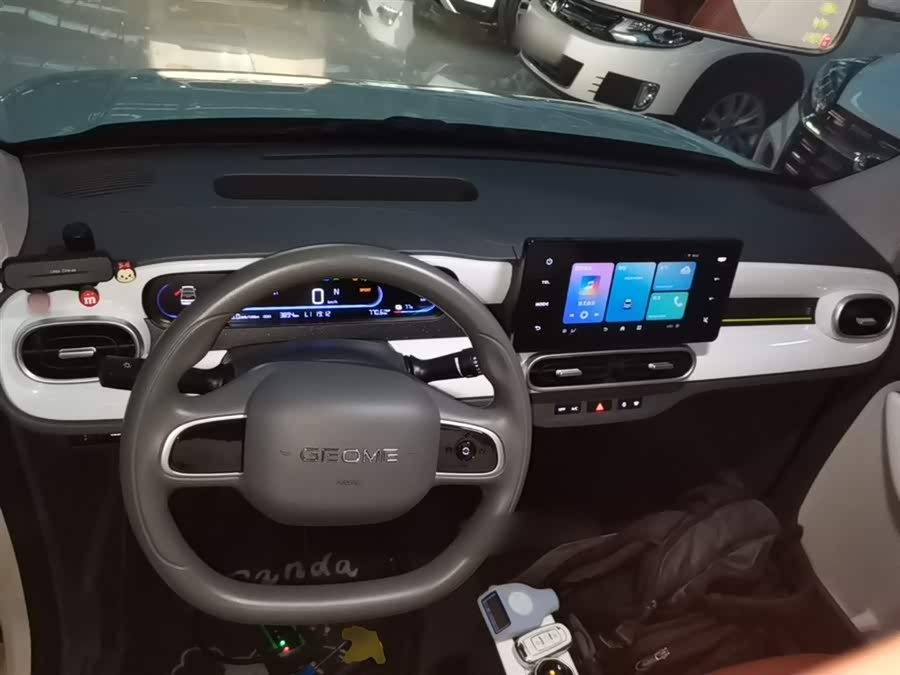 Geely Galaxy Panda 2025 — фото 10