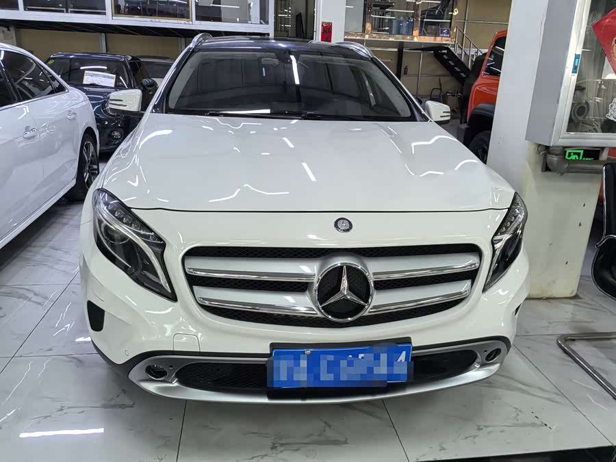 Mercedes-Benz GLA 2015