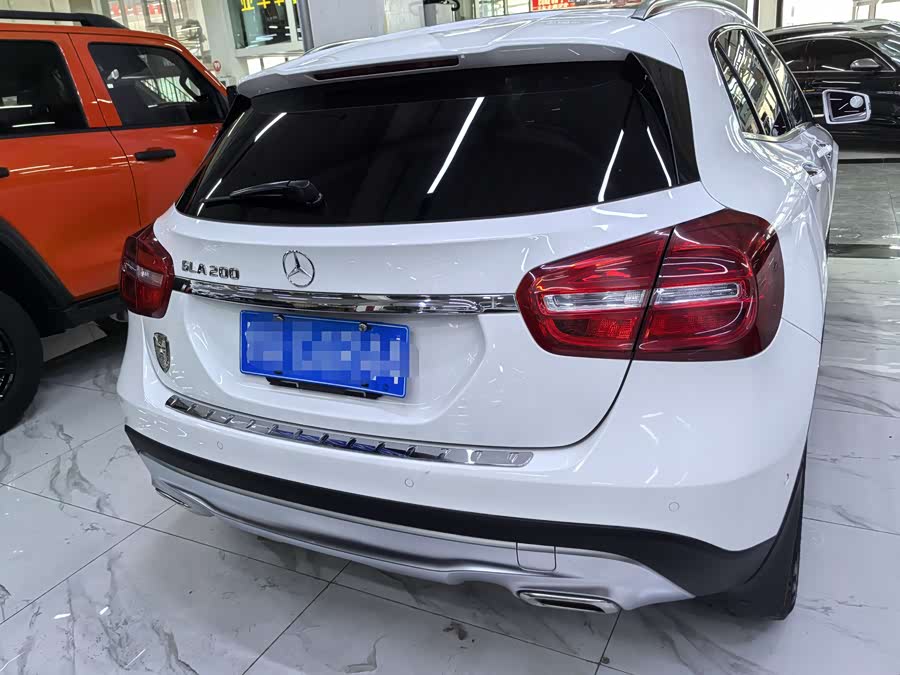 Mercedes-Benz GLA 2015
