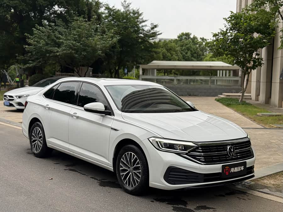 Volkswagen Sagitar 2024