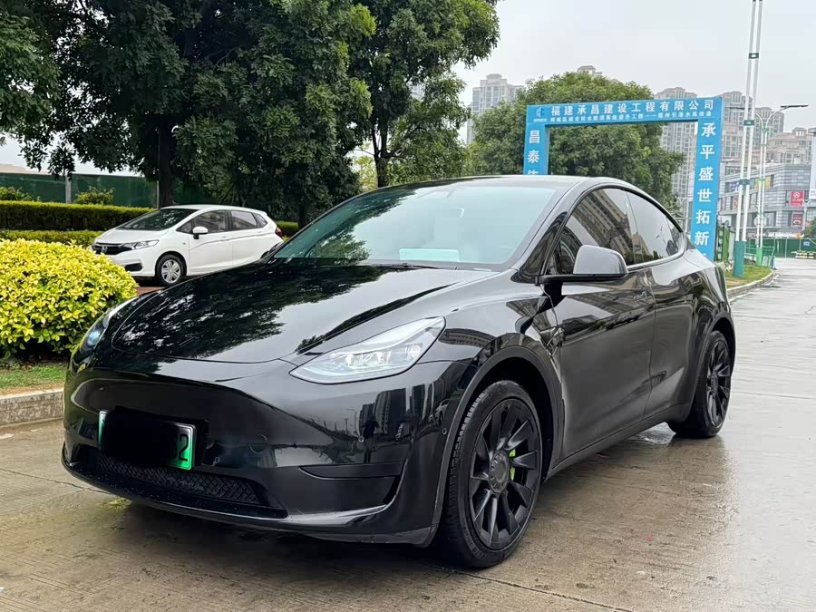 Tesla Model Y 2022