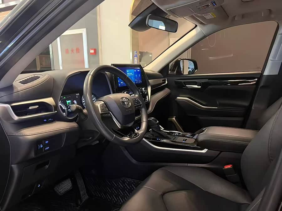Toyota Highlander 2023