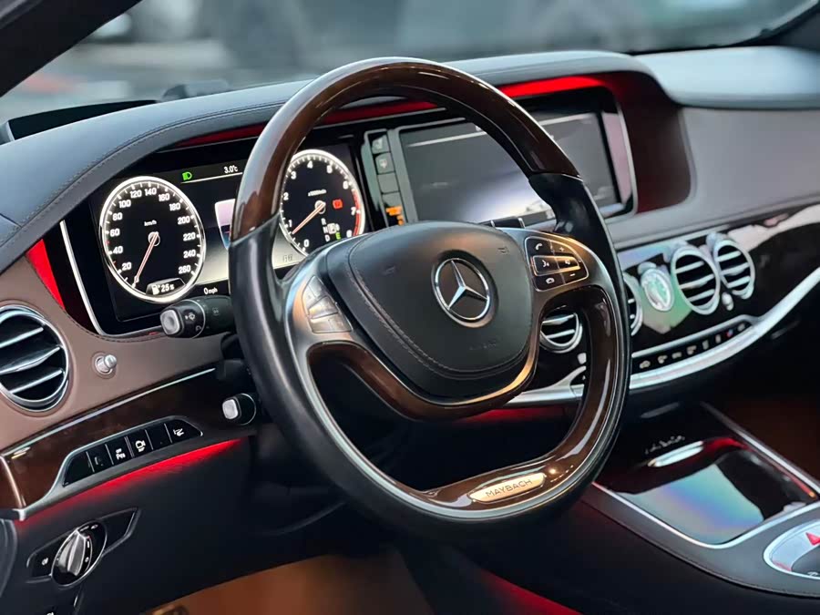 Mercedes-Benz Maybach S-Class 2016